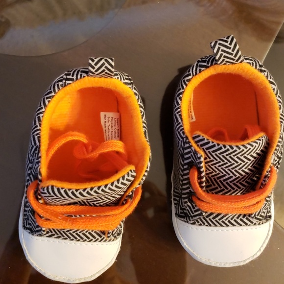 Boy shoes - Picture 2 of 2